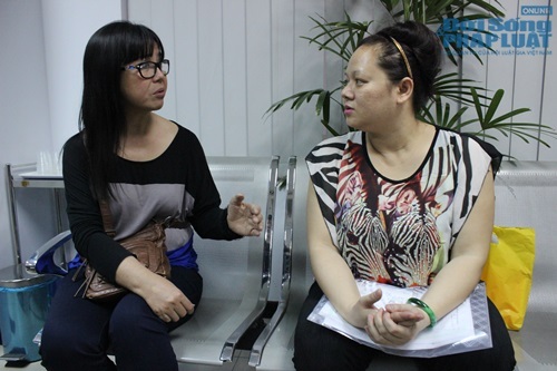 Con gái cố nhạc sĩ Thanh Bình về nhận sổ tiết kiệm của cha